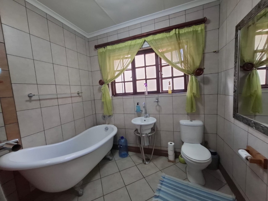 4 Bedroom Property for Sale in Cashan North West